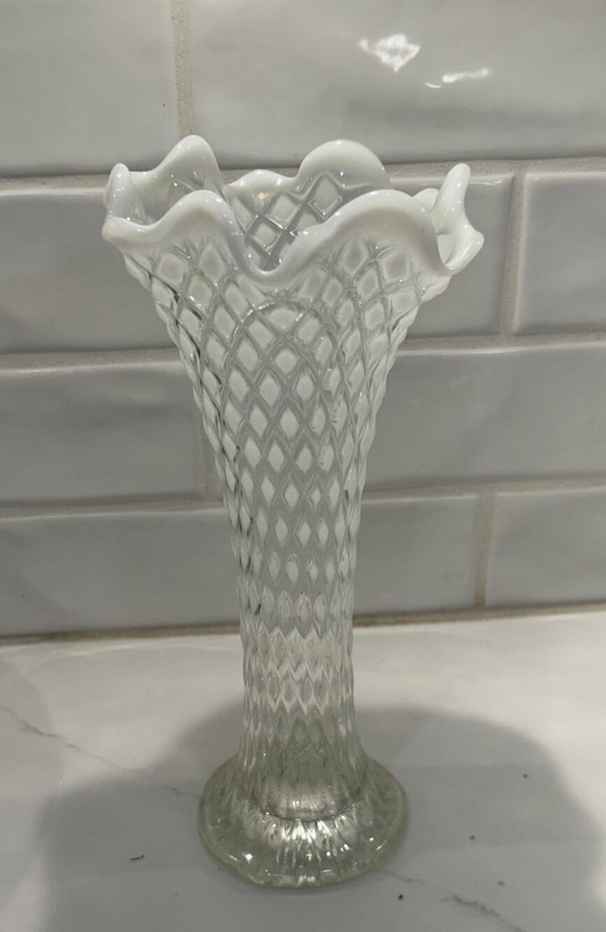 Vtg Fenton Milk Glass Swung Vase Diamond Quilt Pattern 10” Ruffled Trumpet MCM
